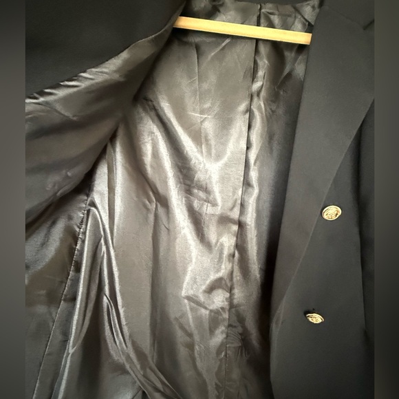 DO+BE black double-breasted blazer with gold buttons, Size Medium - Picture 7 of 9